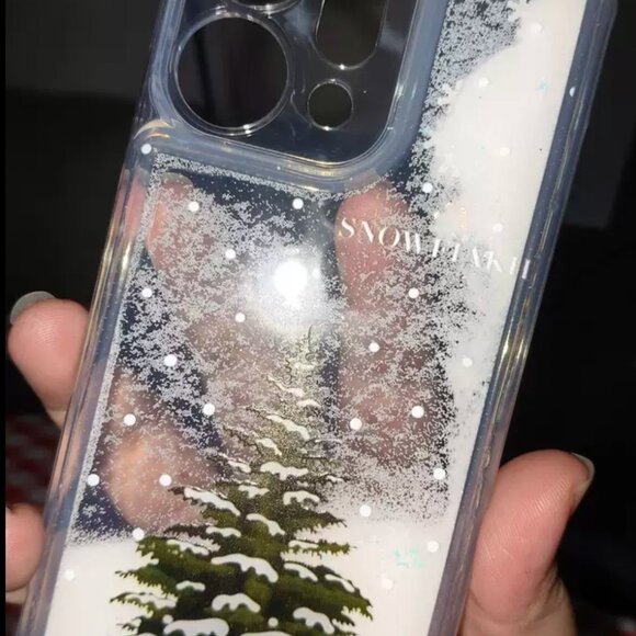 Snowflake Winter Tree Liquid Glitter Clear Phone Case – iPhone 15 PRO CASE - Picture 2 of 3